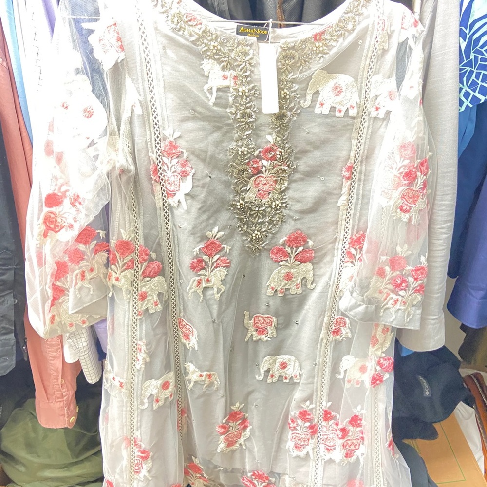 Abha Noor White Kurti